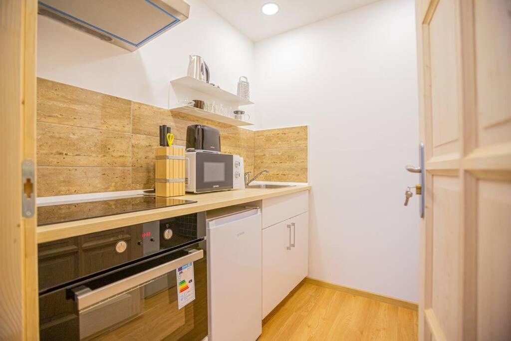 Cute Gallery Flat In Dob Str, Mars Budapeste Exterior foto